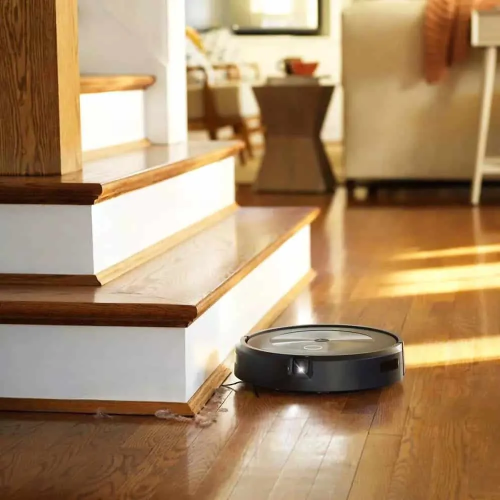 iRobot Roomba j7+ Review