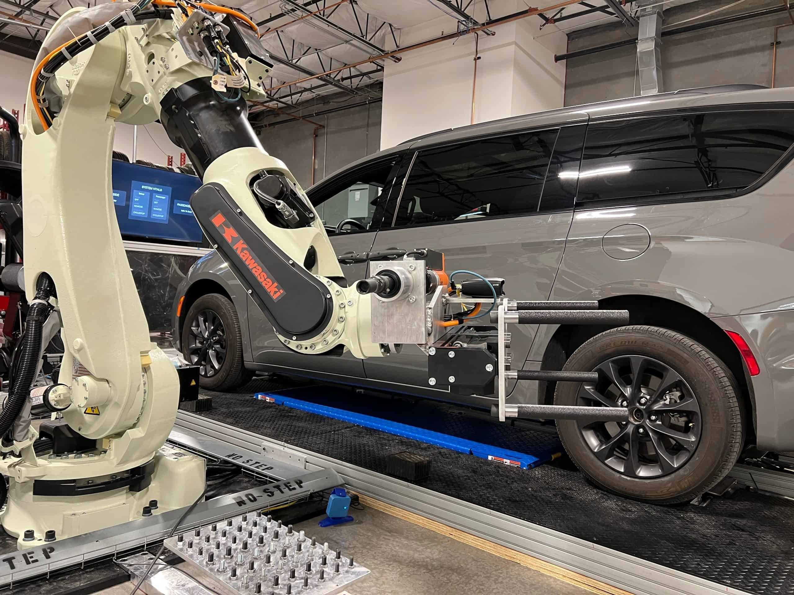 RoboTire is Revolutionizing the Tire-Changing Process Using Robots