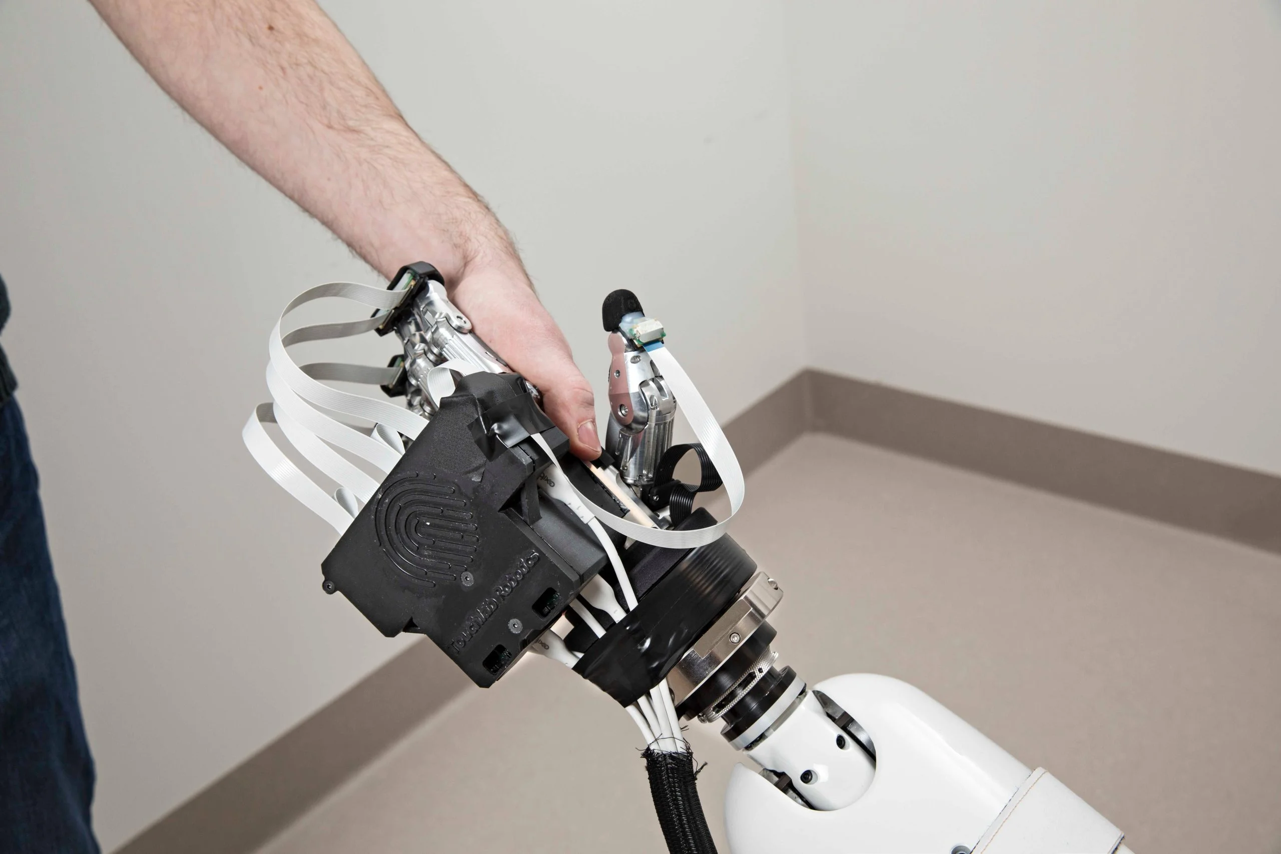 Välkky the Telerobot Allows Clinicians to 'Feel' Patients Remotely