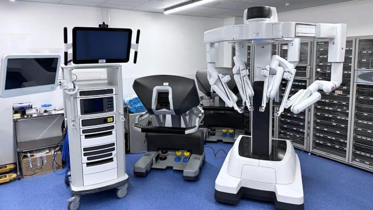 A Fourth Robot Has Been Added to the Royal Surrey Hospital to Help Conduct Surgeries