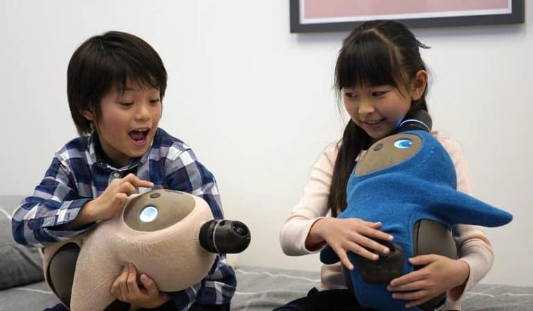 6 Interactive Features to Look for in Robot Pets for Children